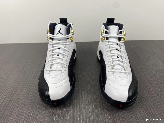 Taxi 130690-125 Retro Jordan (2013) 12 0818